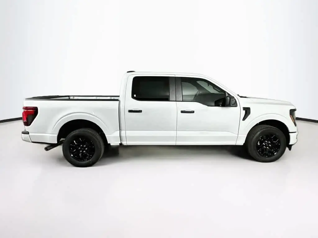 2026 Ford F-150 - $40,929