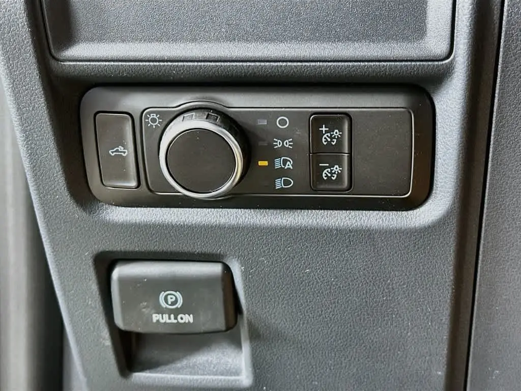 2026 Ford F-150 - $40,929
