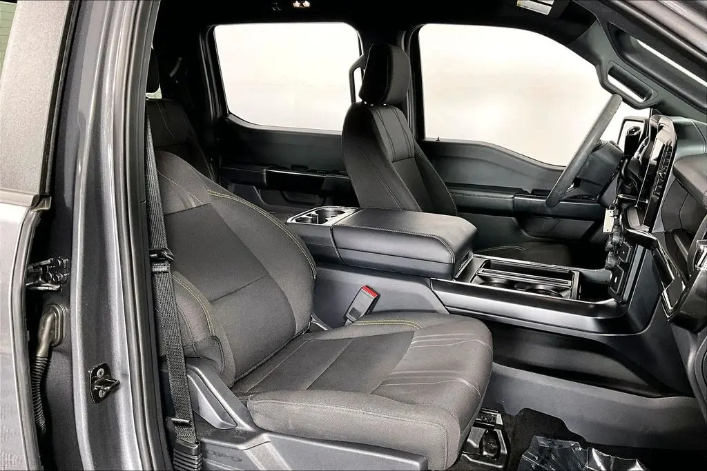 2025 Ford F-150 - $39,541