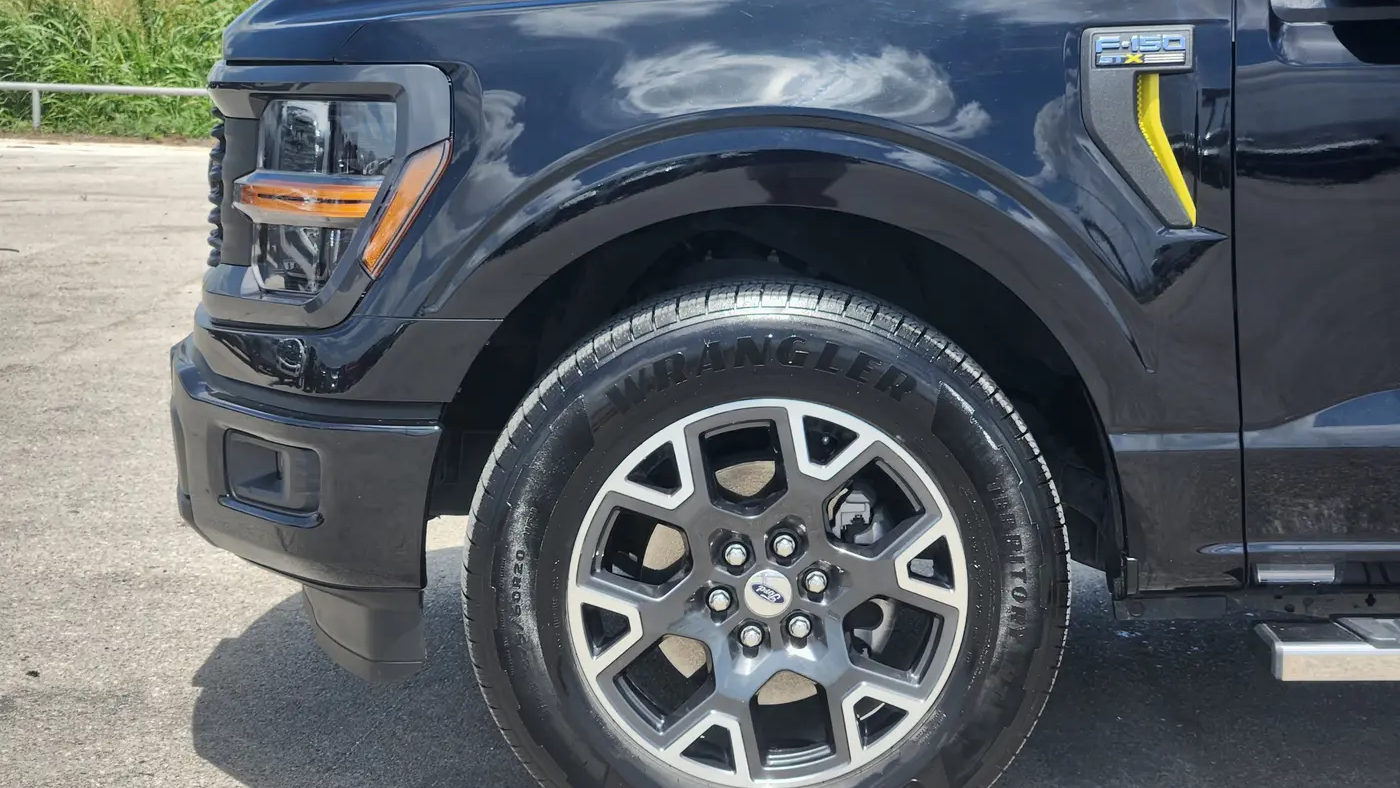2025 Ford F-150 STX