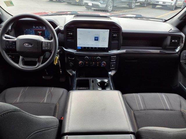 2025 Ford F-150 - $37,995