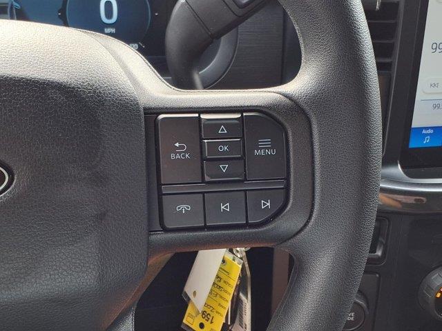 2025 Ford F-150 - $37,995