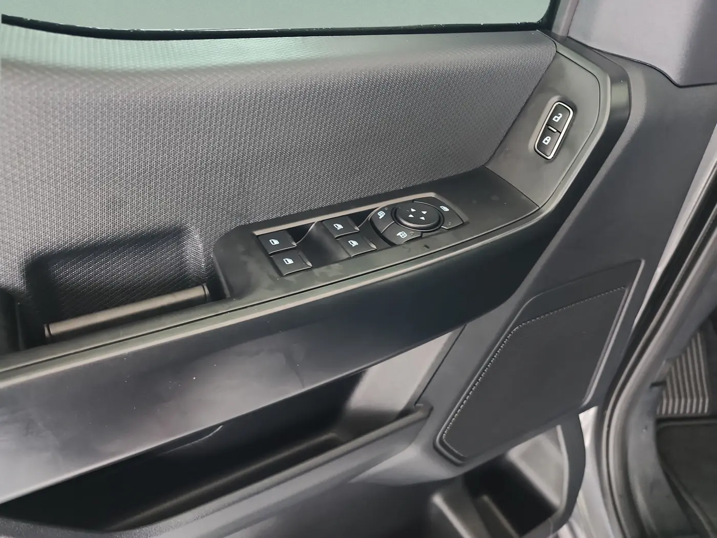 2026 Ford F-150 - $53,700