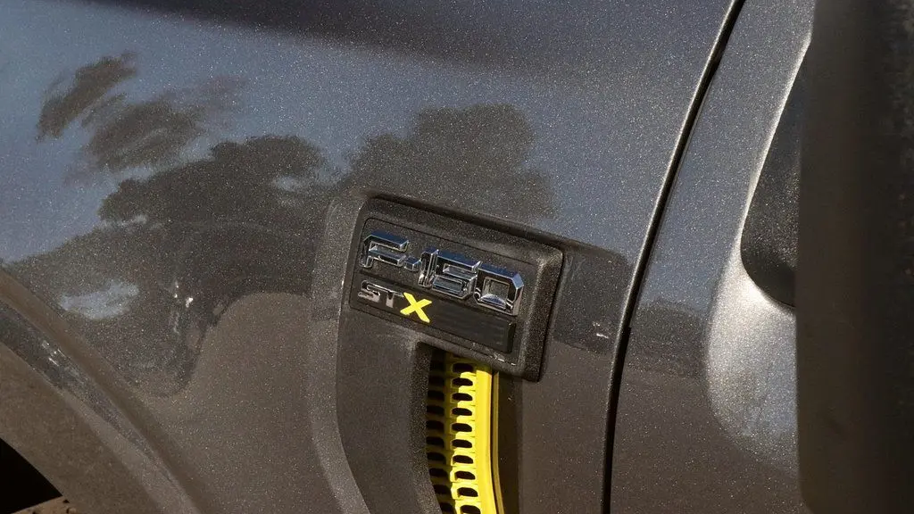 2025 Ford F-150 STX