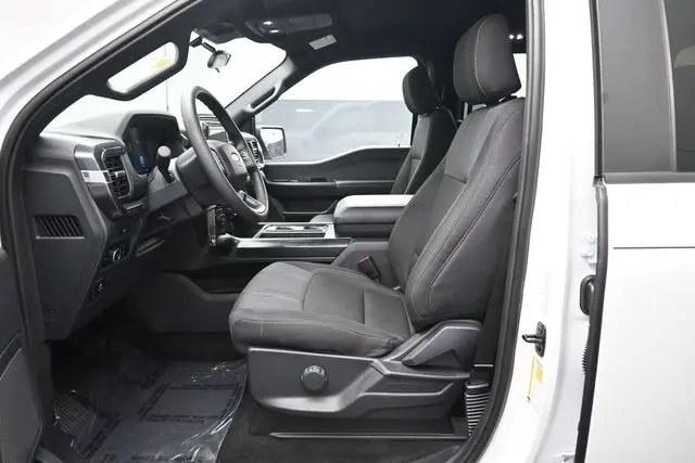 2025 Ford F-150 - $41,999