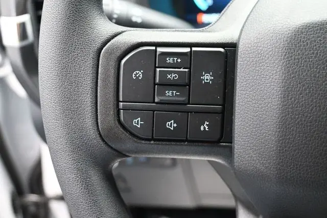 2025 Ford F-150 - $41,999