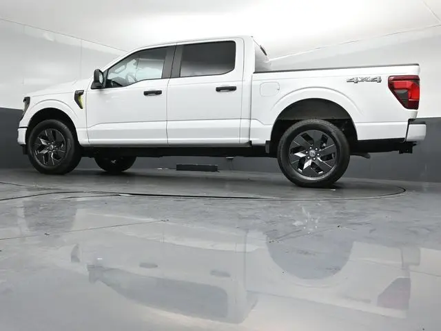 2025 Ford F-150 - $41,999