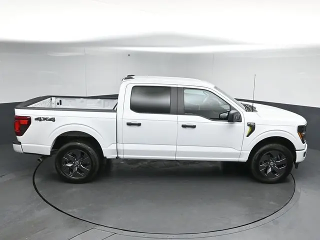 2025 Ford F-150 - $41,999