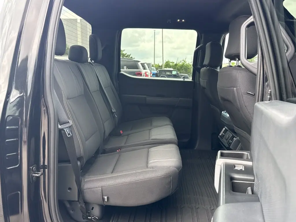 2024 Ford F-150 - $38,900
