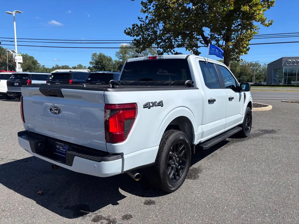 2025 Ford F-150 - $38,995
