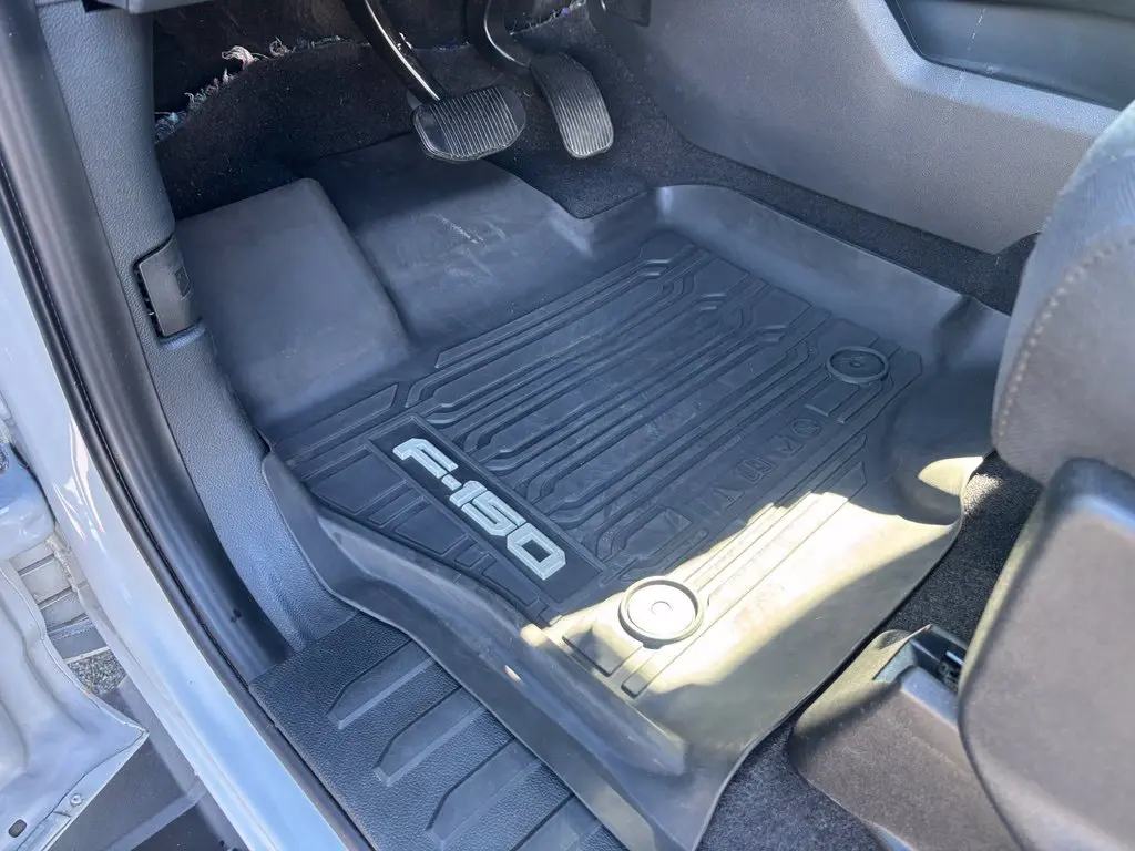 2025 Ford F-150 - $38,995