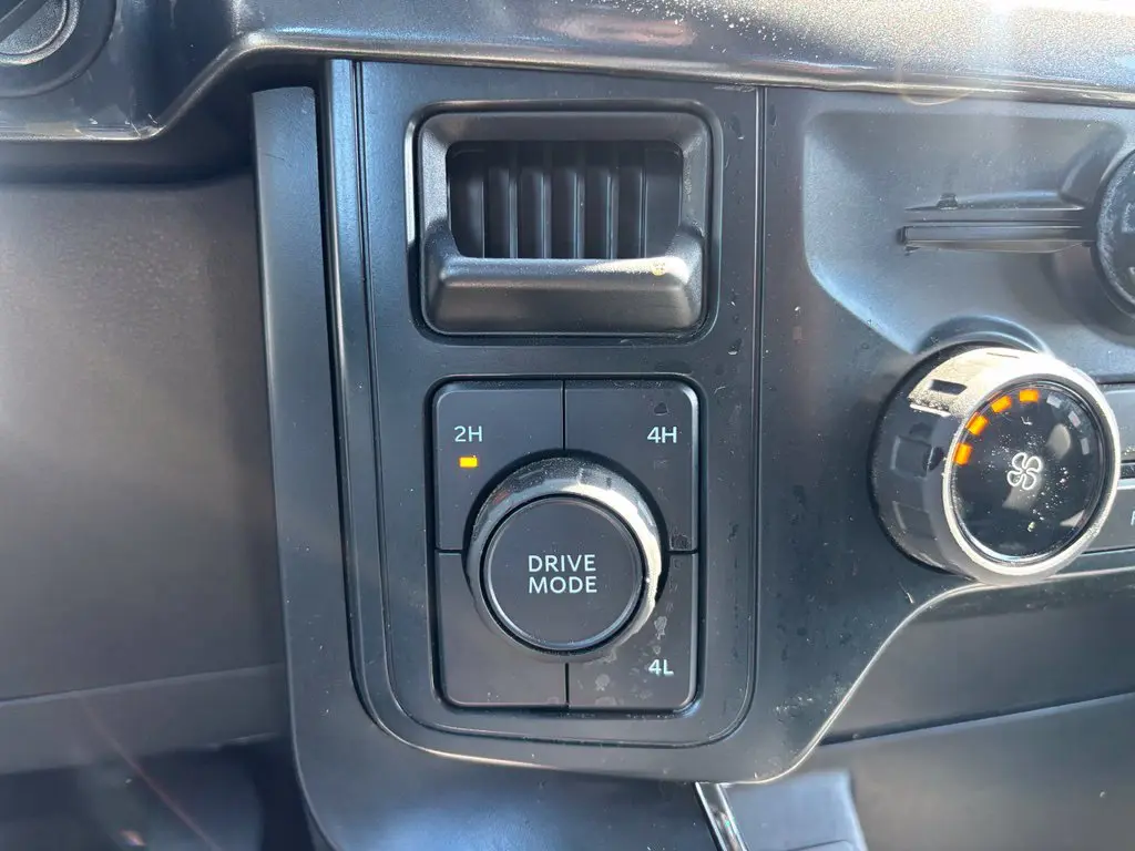 2025 Ford F-150 - $38,995