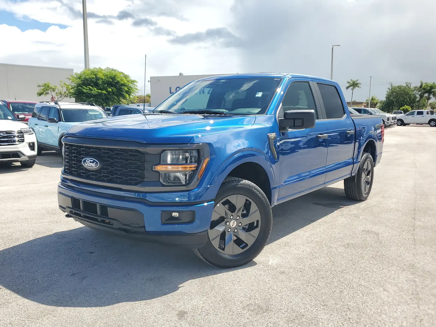2025 Ford F-150 - $39,990