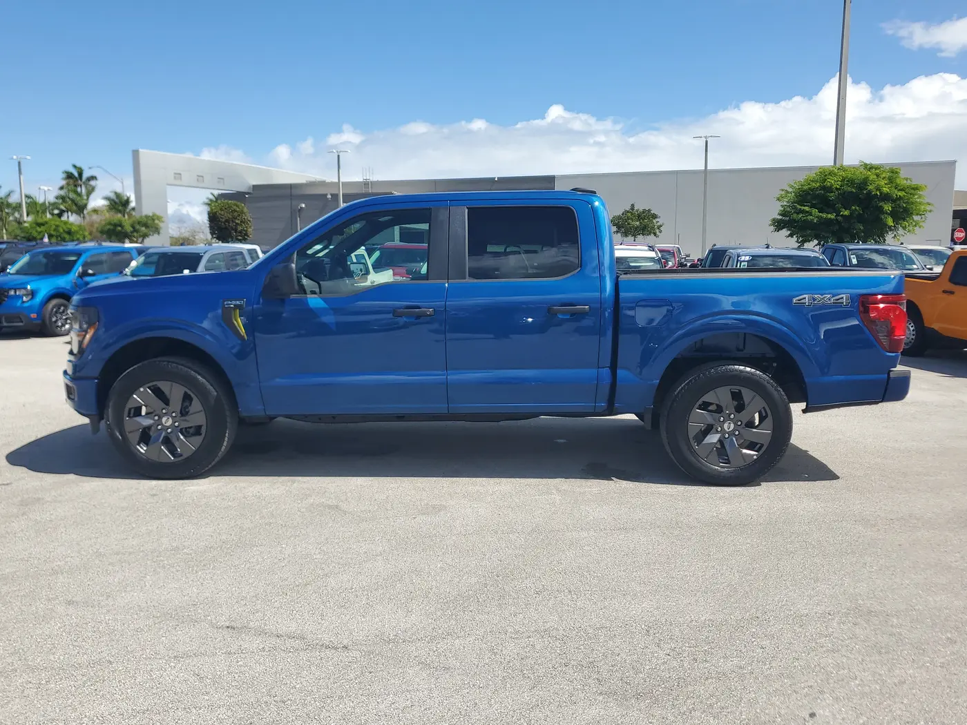 2025 Ford F-150 - $39,990