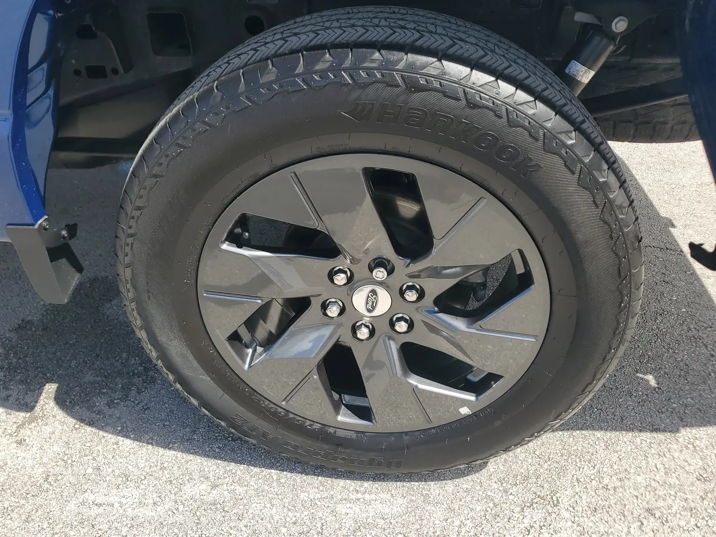 2025 Ford F-150 - $39,990
