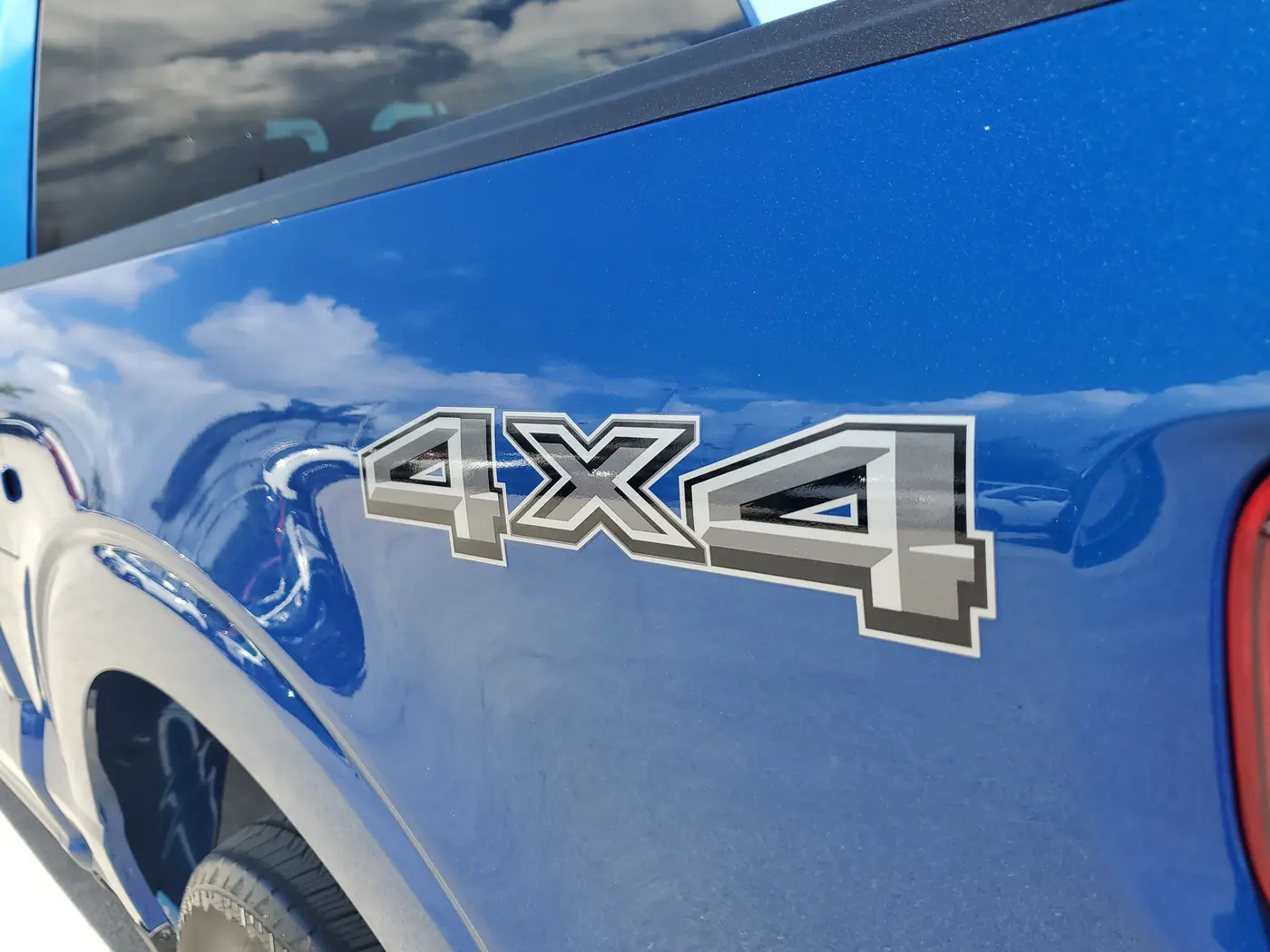 2025 Ford F-150 - $39,990
