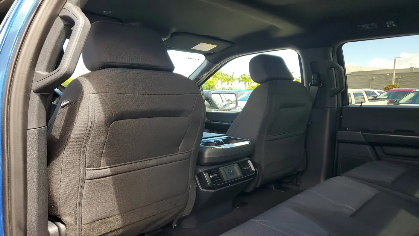2025 Ford F-150 - $39,990