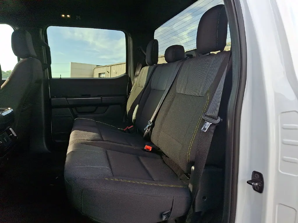 2025 Ford F-150 - $38,200