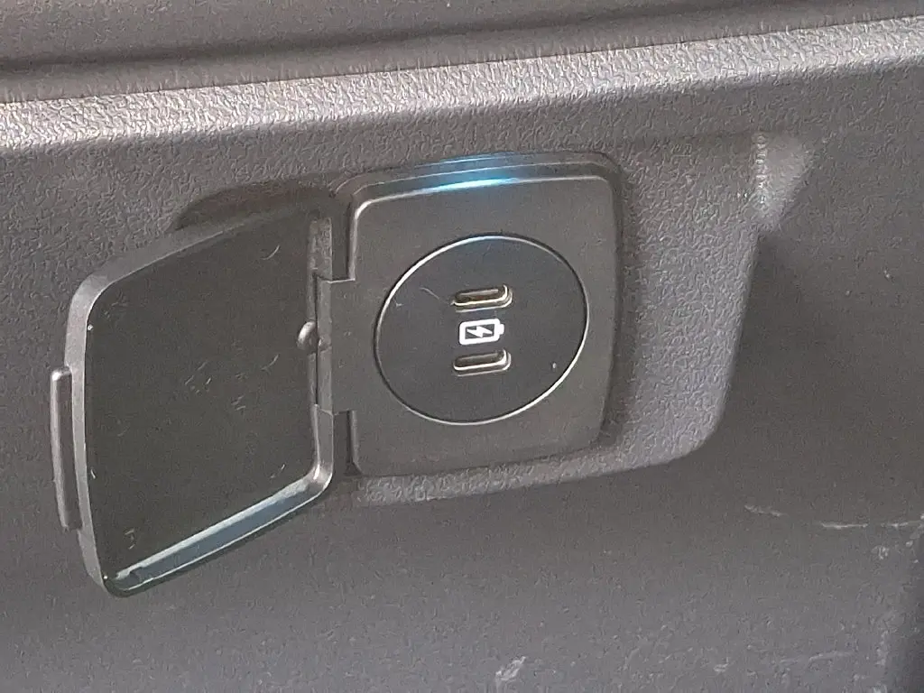 2025 Ford F-150 - $38,200