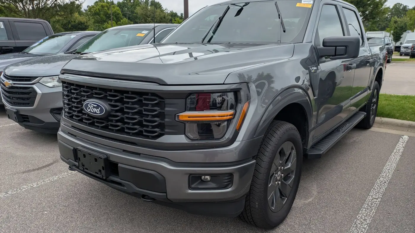 2025 Ford F-150 STX