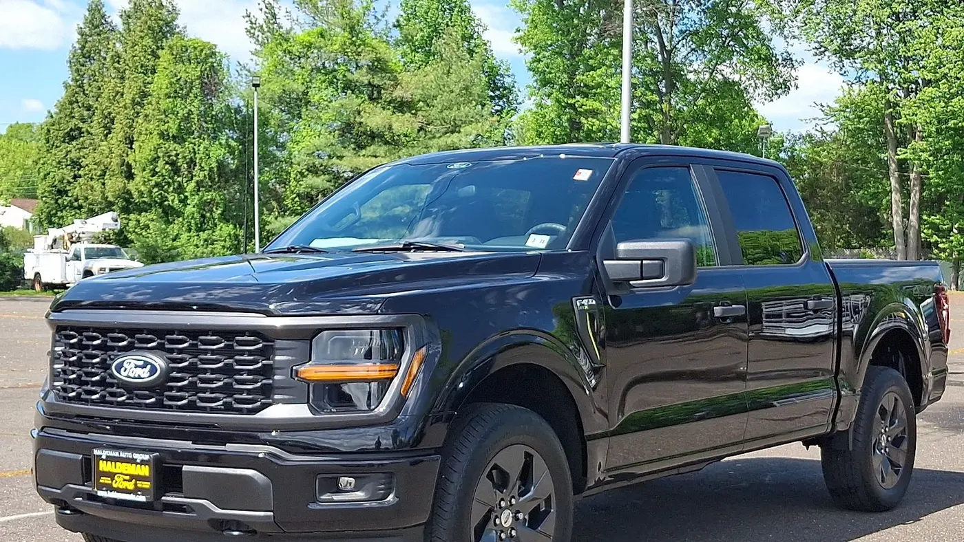 2025 Ford F-150 STX