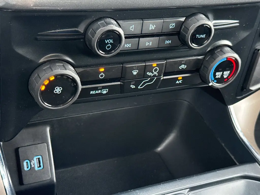 2024 Ford F-150 - $37,900