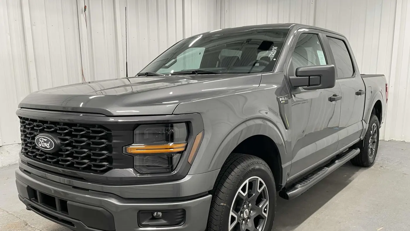 2025 Ford F-150 STX