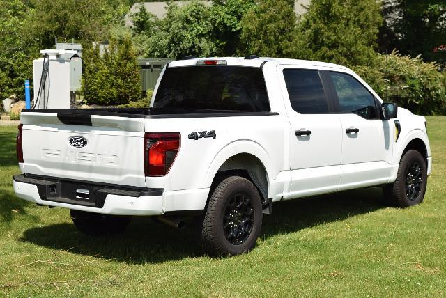 2025 Ford F-150 - $40,990