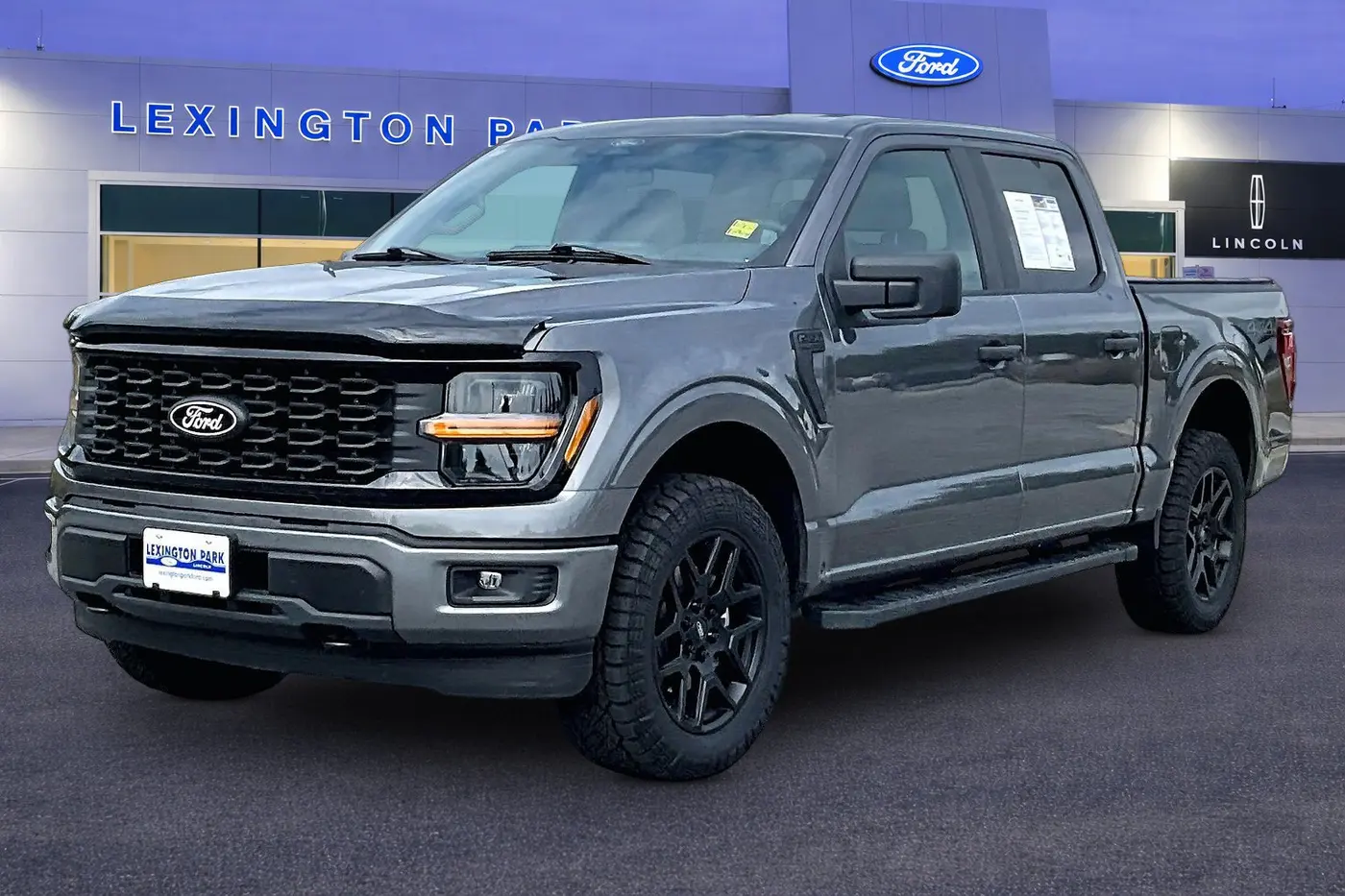 2025 Ford F-150 - $42,800