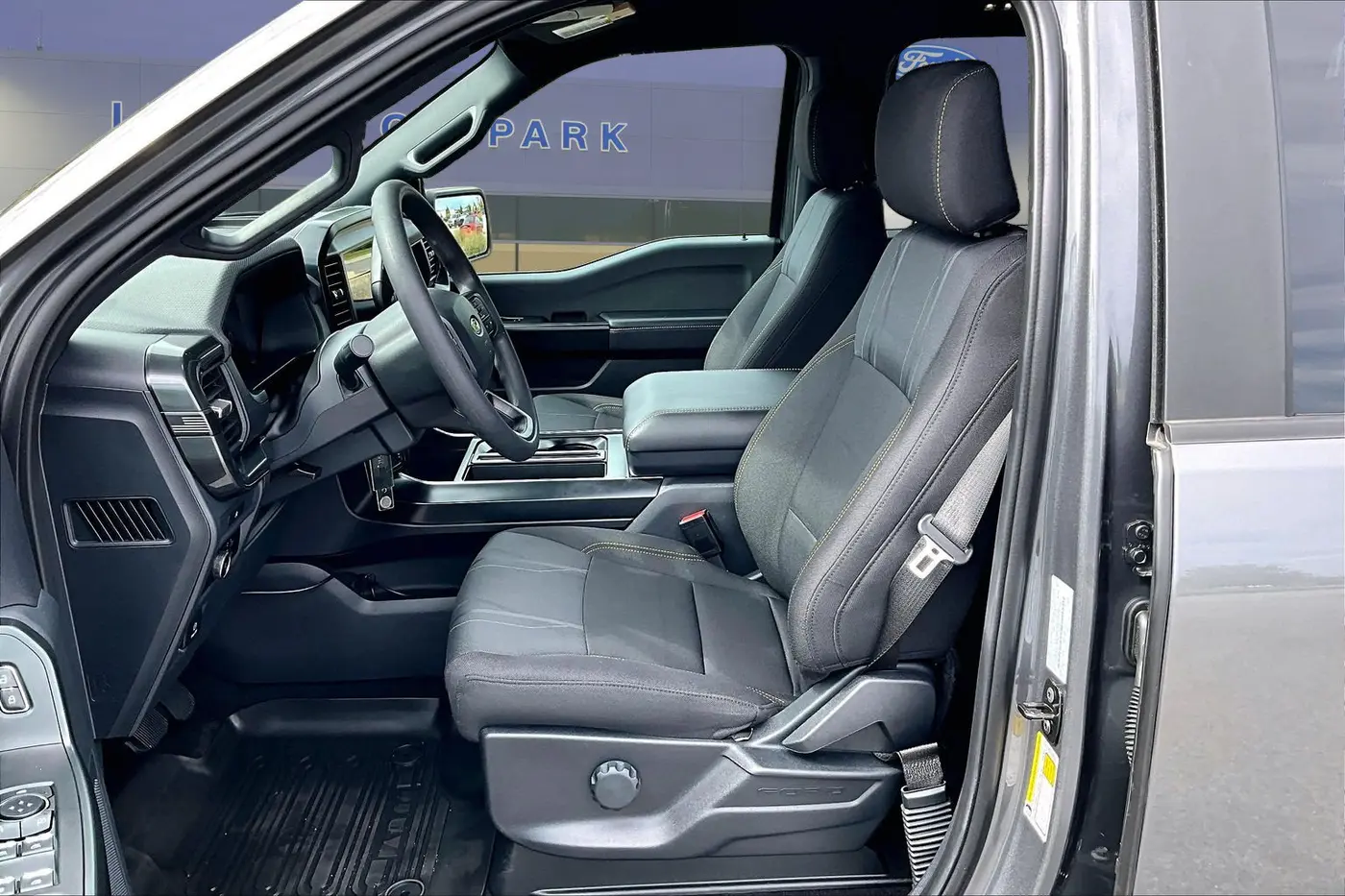 2025 Ford F-150 - $42,800