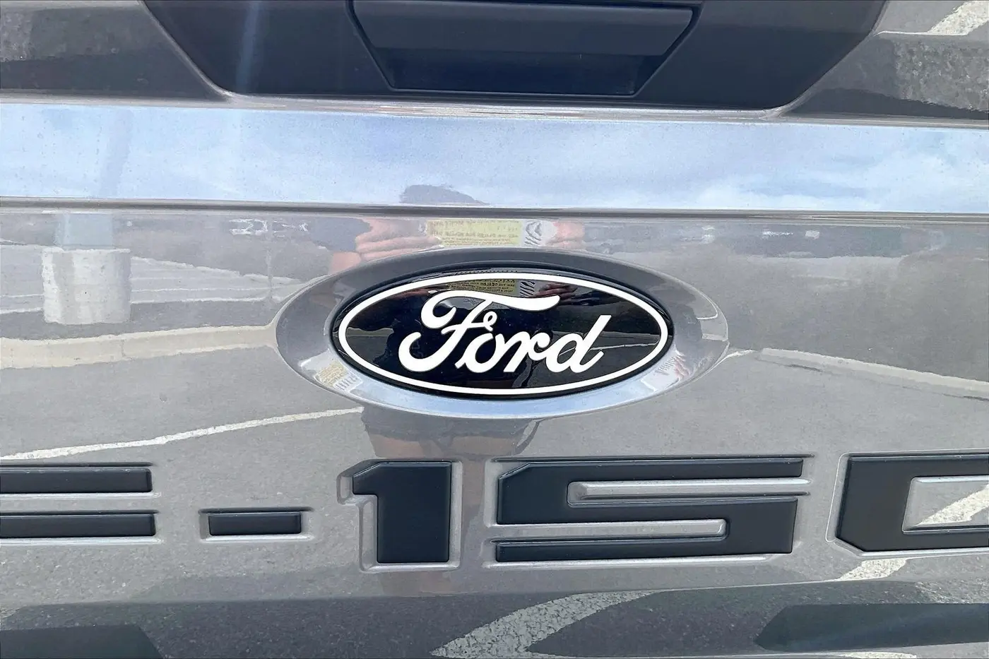 2025 Ford F-150 - $42,800