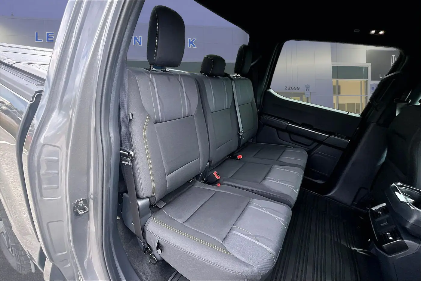 2025 Ford F-150 - $42,800