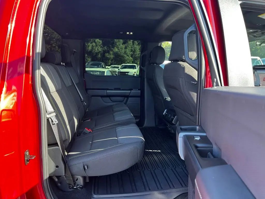 2025 Ford F-150 - $42,203