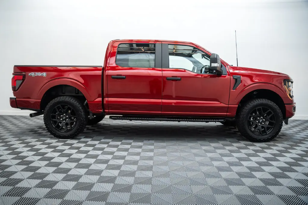 2025 Ford F-150 - $43,000