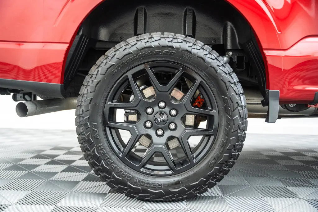 2025 Ford F-150 - $43,000