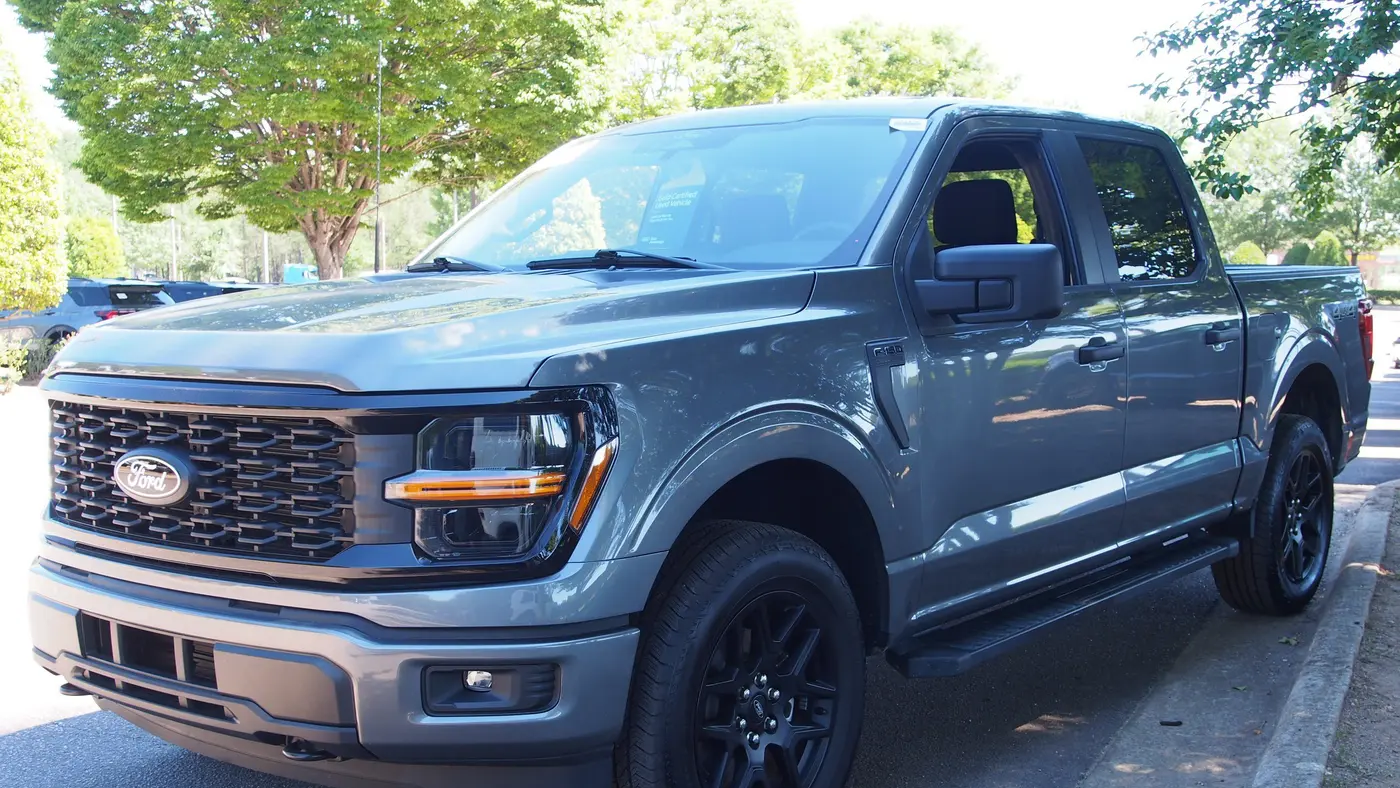 2025 Ford F-150 STX