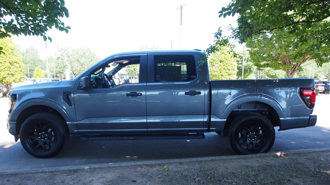 2025 Ford F-150 STX