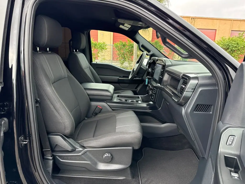 2024 Ford F-150 - $38,900