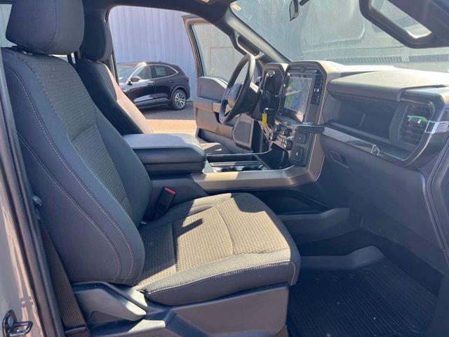 2025 Ford F-150 - $42,998