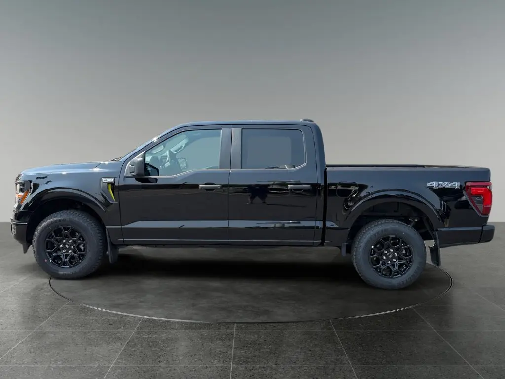 2025 Ford F-150 - $42,692