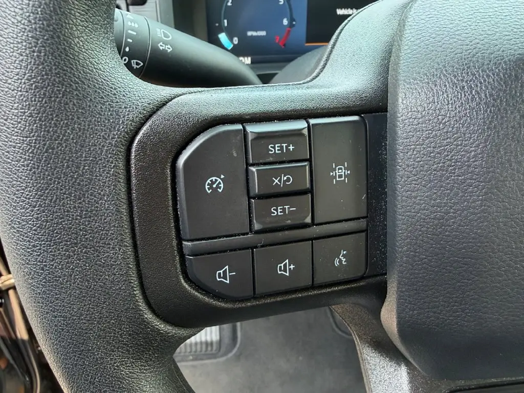 2025 Ford F-150 - $42,692
