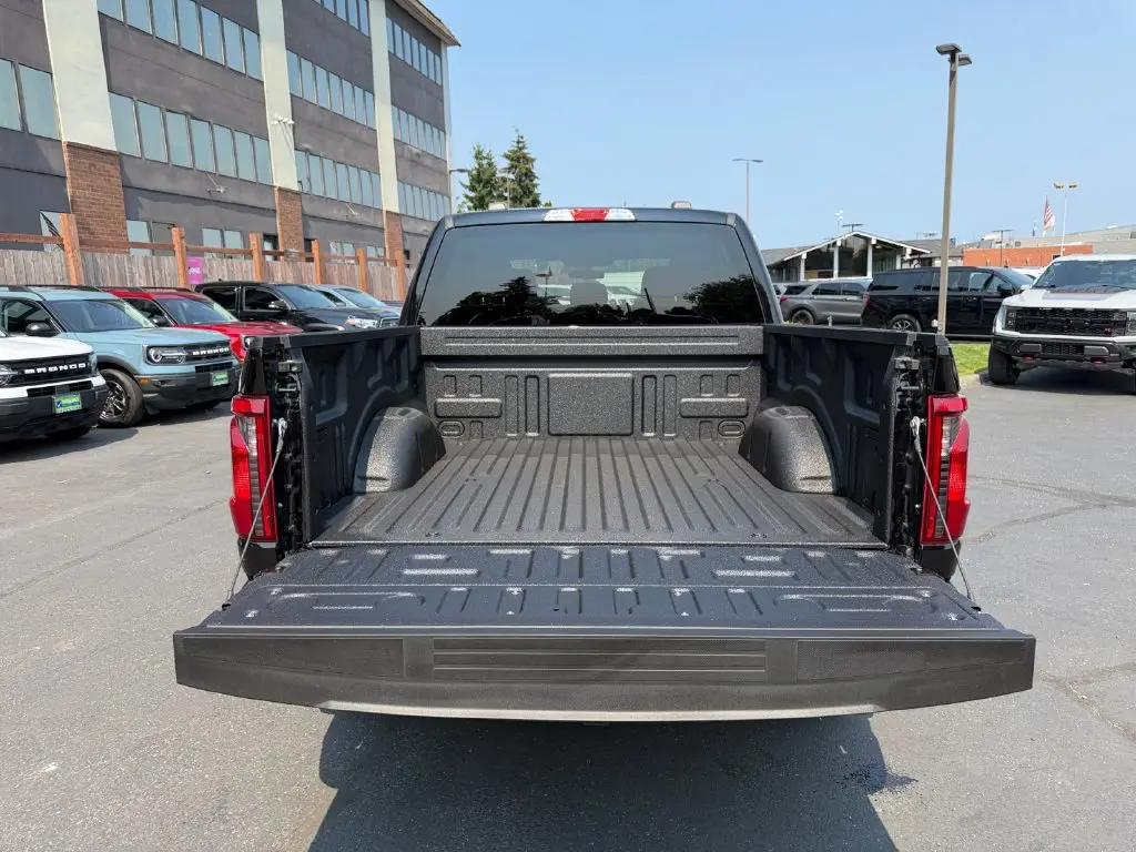 2025 Ford F-150 - $42,692