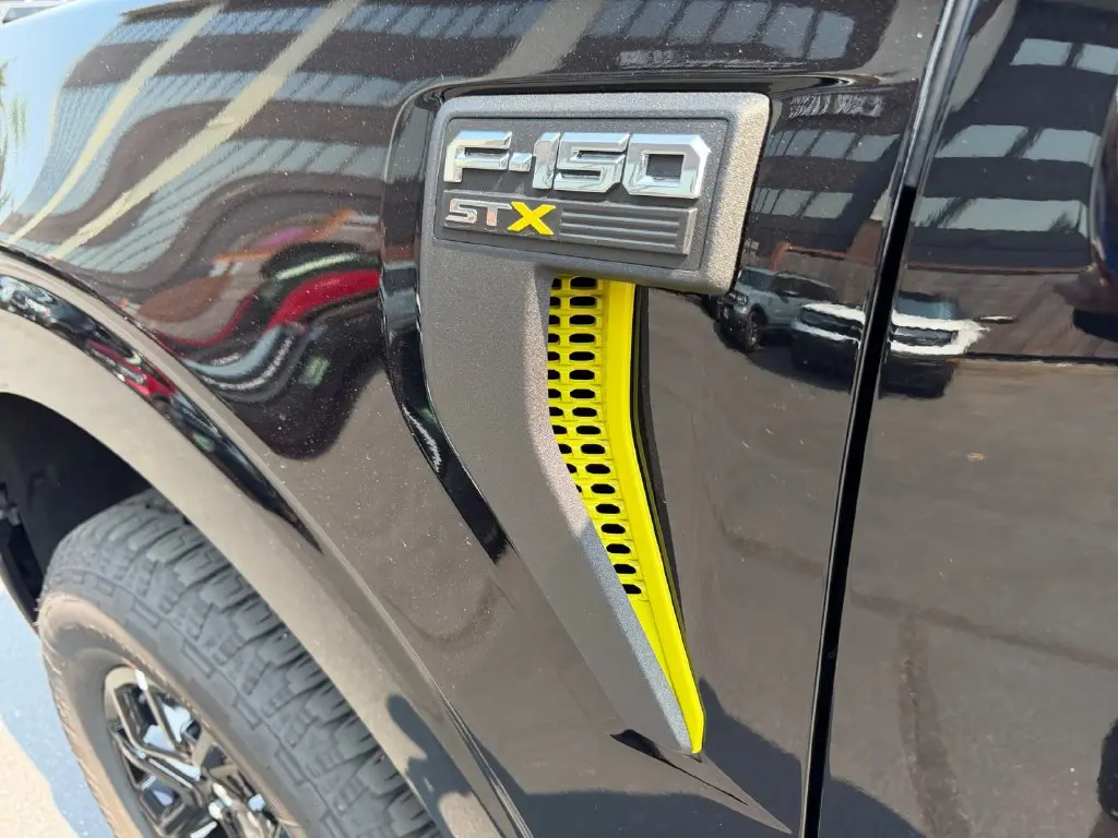 2025 Ford F-150 - $42,692