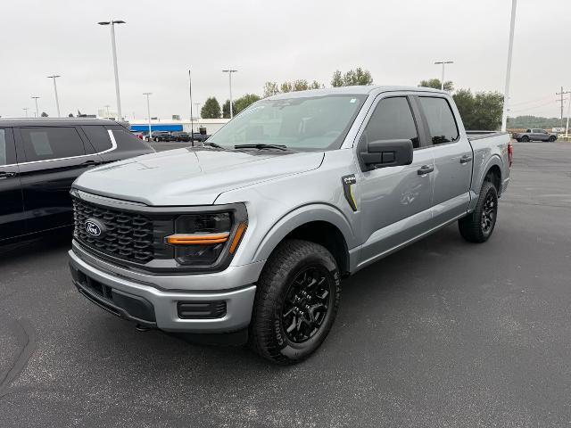 2025 Ford F-150 - $40,700