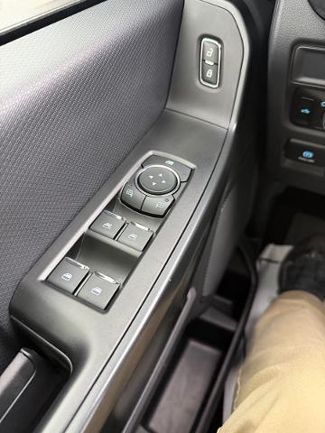 2025 Ford F-150 - $40,700