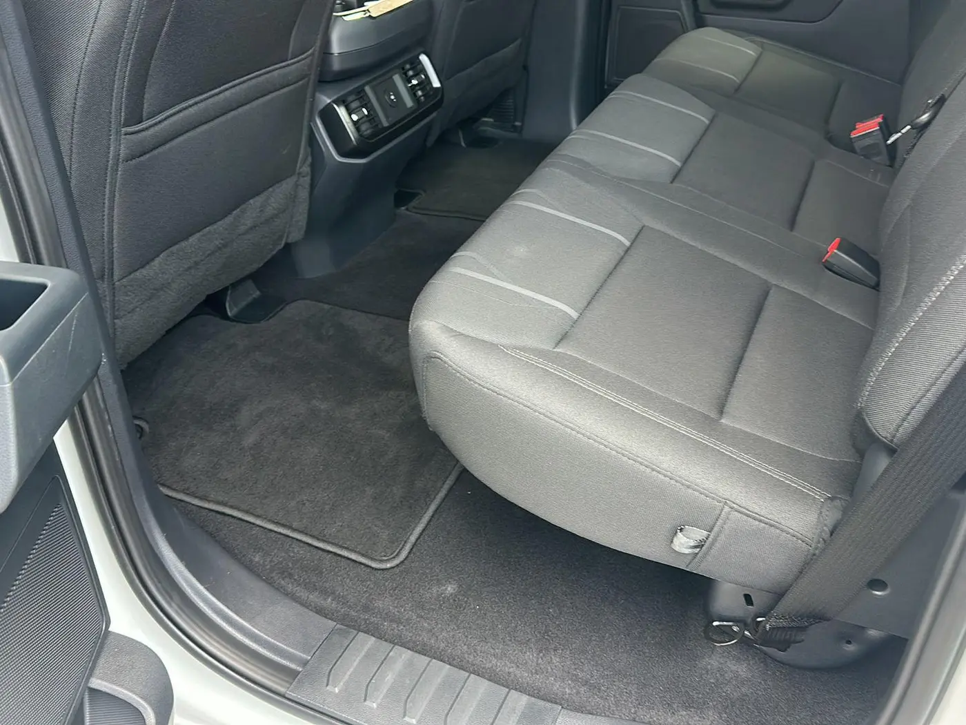 2026 Ford F-150 - $50,550