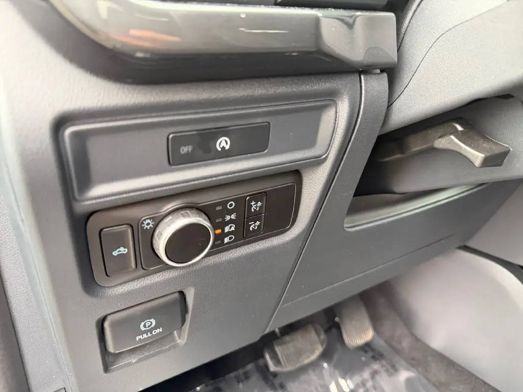 2025 Ford F-150 - $41,983