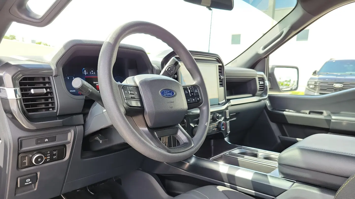 2025 Ford F-150 STX
