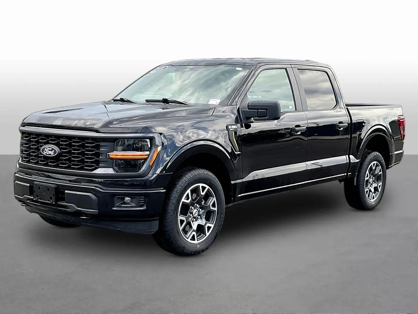 2025 Ford F-150 - $40,493