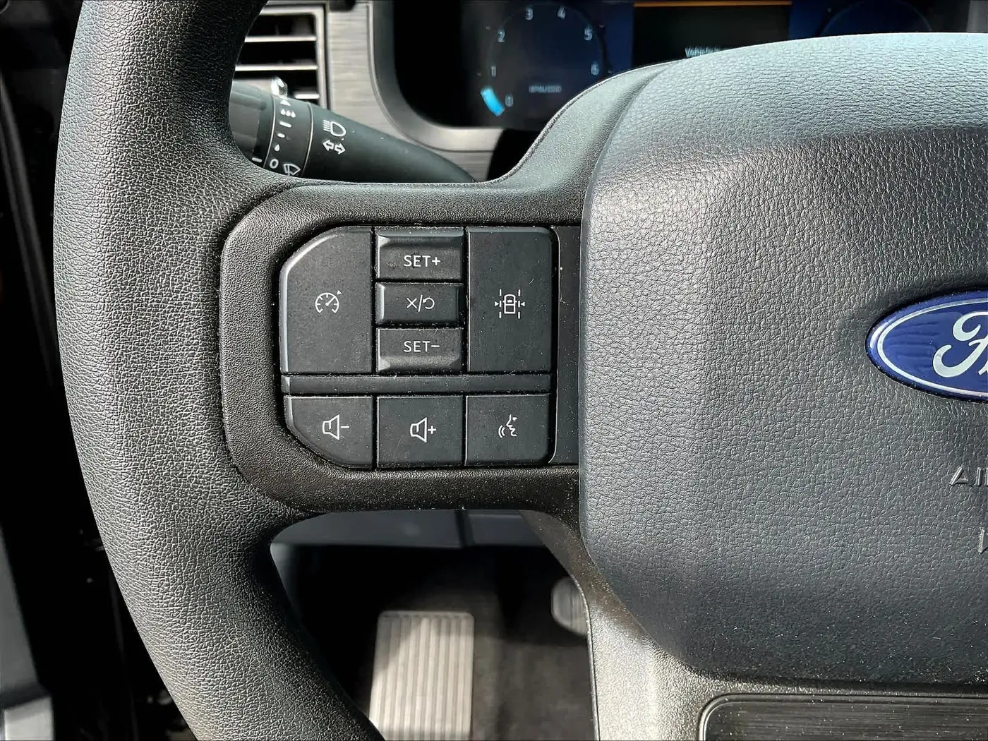 2025 Ford F-150 - $40,493